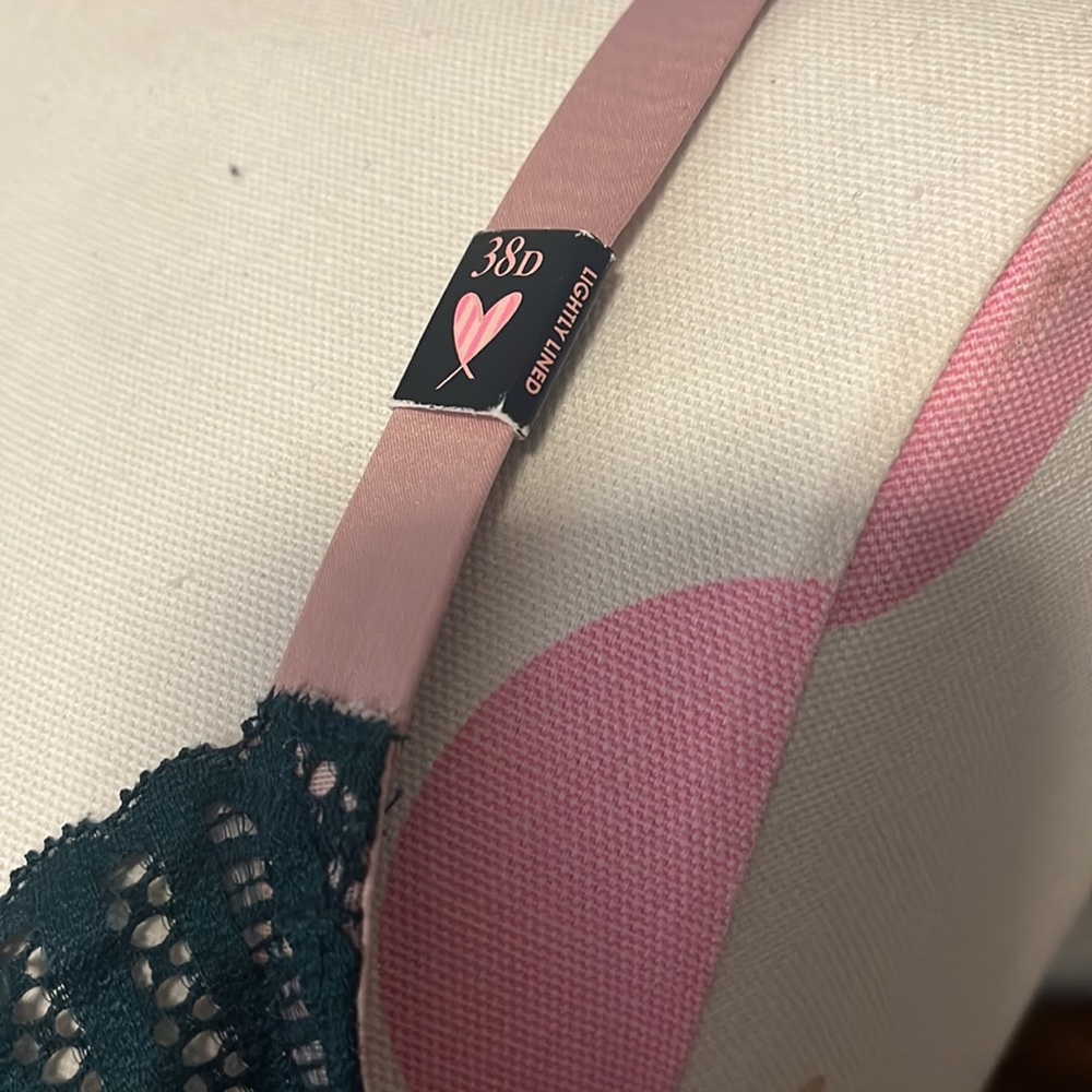 Bra - Picture 4 of 4